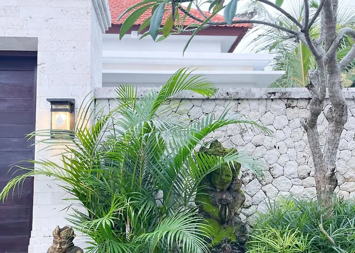 Cahya Pandawa *