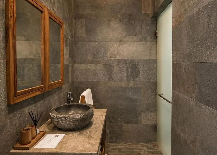 Séjour chez l'habitant Cahya Pandawa *